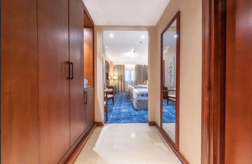 Shaza Regency Plaza Al Madinah Hotel Medina Eksteriør billede A guest room at the hotel