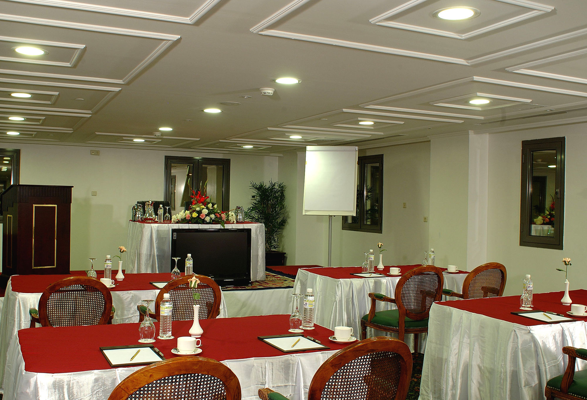 Shaza Regency Plaza Al Madinah Hotel Medina Eksteriør billede Meeting room